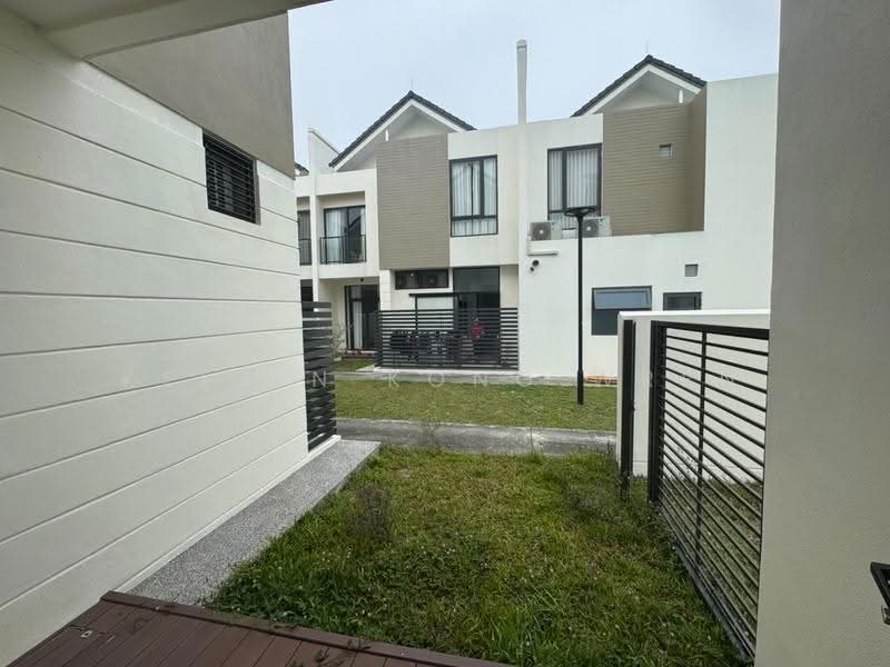 Rumah Teres 2-Tingkat untuk Dijual di Medini (Iskandar Puteri (Nusajaya)) - Kelvin Kong Wren - Exterior - PropertyGuru.com.my