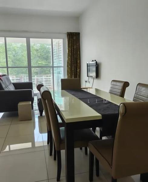 Kediaman Servis untuk Disewa di SkyVille 8 @ Benteng 8 - Vince Lim - Living Room - PropertyGuru.com.my