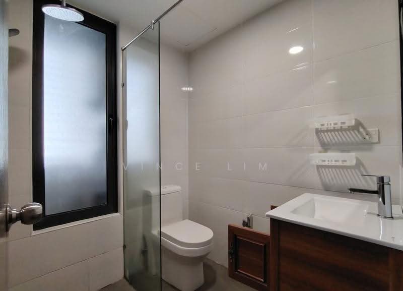 Kediaman Servis untuk Disewa di SkyVille 8 @ Benteng 8 - Vince Lim - Bathroom - PropertyGuru.com.my