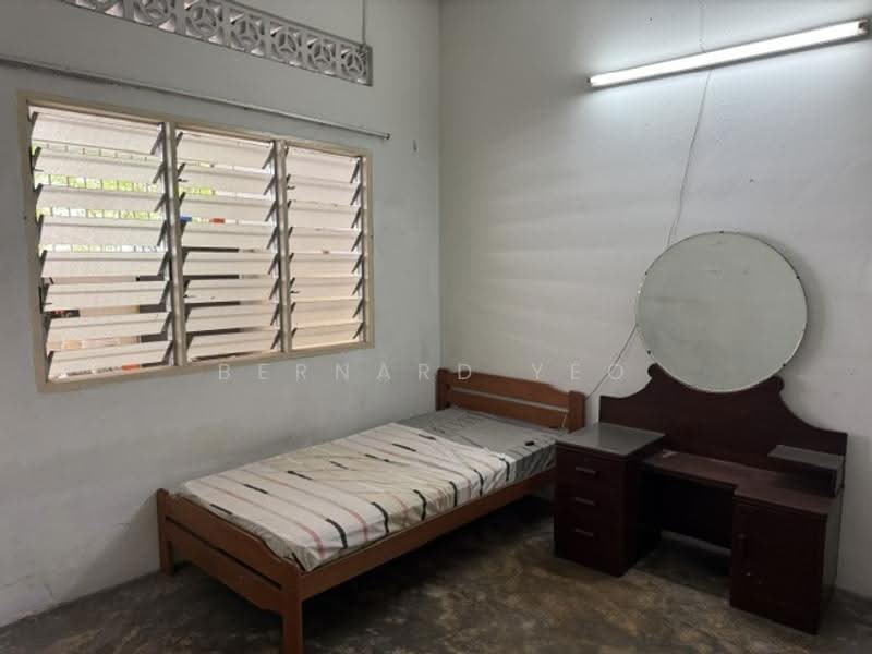 1-storey Terraced House for Sale in Seksyen 17 (Petaling Jaya) - Bernard Yeo - Bedroom - PropertyGuru.com.my