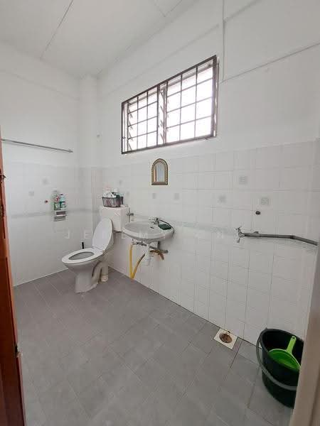 Rumah Teres 2-Tingkat untuk Disewa di Bandar Sunway (Sunway) - Jeremy Ong - Bathroom - PropertyGuru.com.my