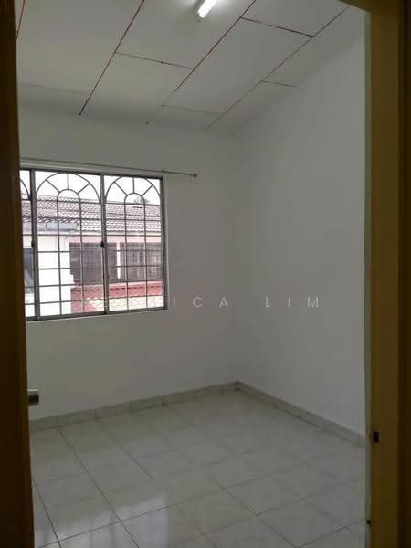 2-storey Terraced House for Sale in Taman Sungai Besi Indah (Seri Kembangan) - Jessica Lim - Interior - PropertyGuru.com.my