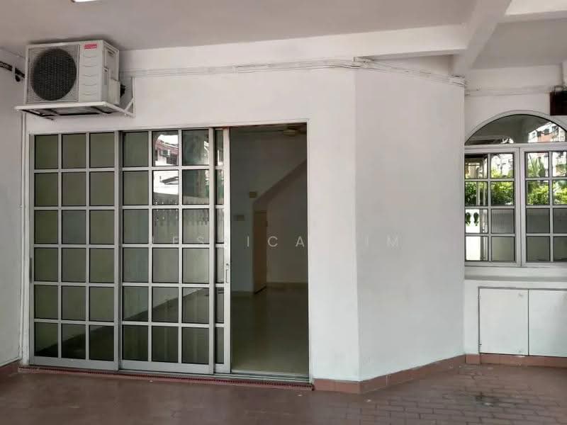 2-storey Terraced House for Sale in Taman Sungai Besi Indah (Seri Kembangan) - Jessica Lim - Interior - PropertyGuru.com.my