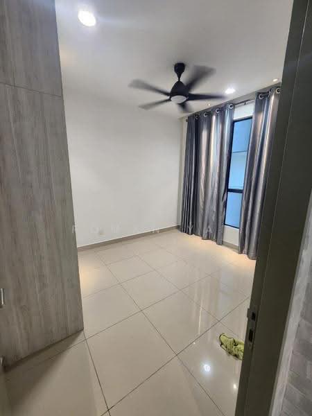 Kediaman Servis untuk Dijual di LakePark Residence @ KL North - Roman Yap - Interior - PropertyGuru.com.my