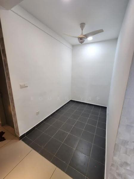 Kediaman Servis untuk Dijual di LakePark Residence @ KL North - Roman Yap - Interior - PropertyGuru.com.my