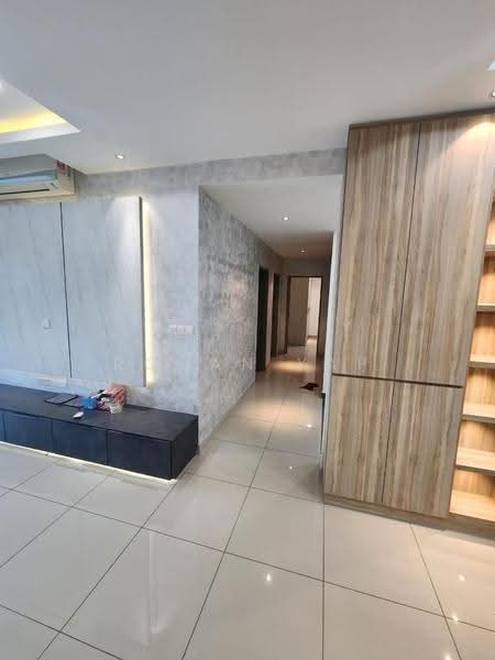 Kediaman Servis untuk Dijual di LakePark Residence @ KL North - Roman Yap - Corridor - PropertyGuru.com.my