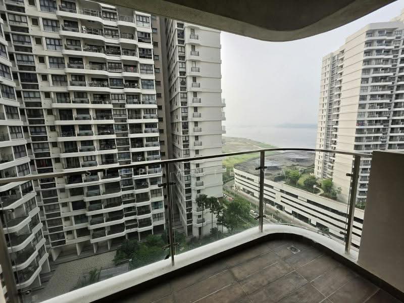 Kondominium untuk Disewa di Bay Point @ Country Garden Danga Bay - Stephanie Yap - Balcony - PropertyGuru.com.my