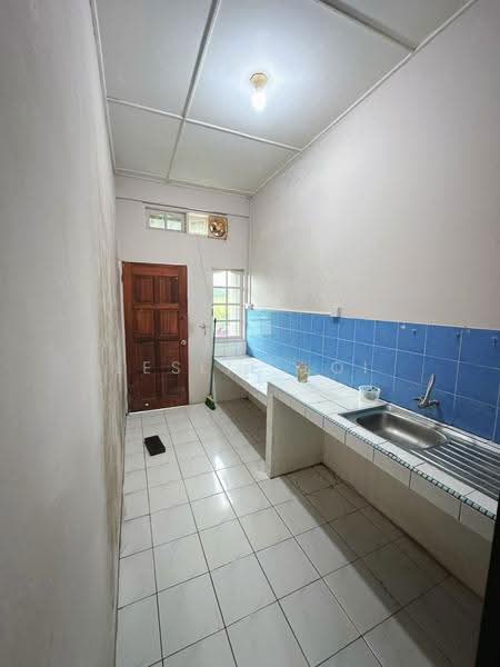 1-storey Terraced House for Sale in Batu Kawa (Kuching) - Leslie Loi - Kitchen - PropertyGuru.com.my