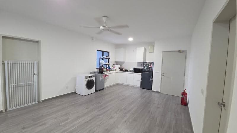 Kediaman Servis untuk Disewa di Duduk Se.Ruang @ Eco Sanctuary - Farah Izzati - Kitchen - PropertyGuru.com.my
