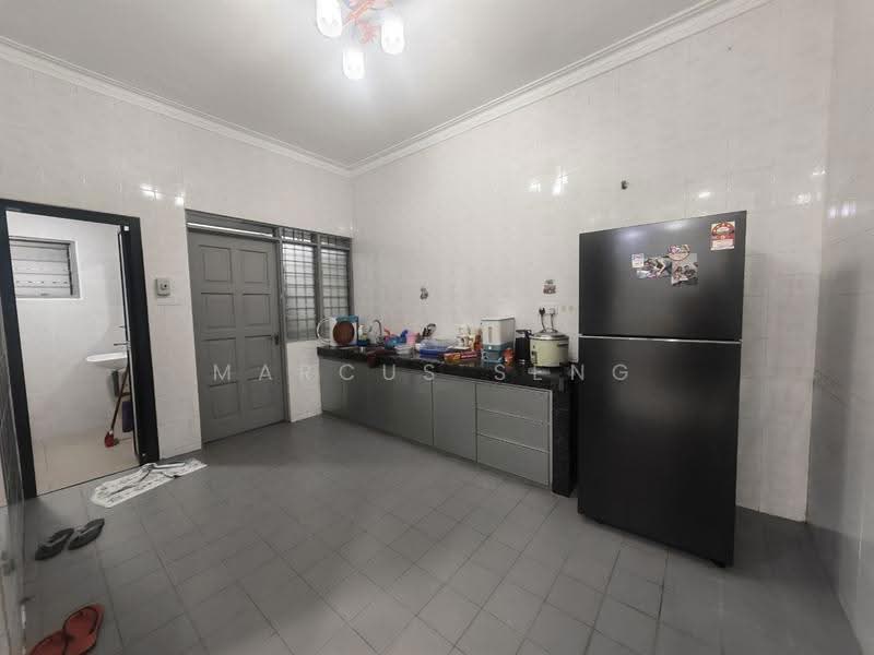 Rumah Teres 2-Tingkat untuk Dijual di Taman Ipoh Timur (Ipoh) - Marcus Seng - Kitchen - PropertyGuru.com.my