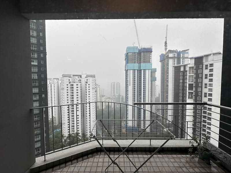 Kondominium untuk Dijual di Kiaramas Ayuria - Stann Low - Balcony - PropertyGuru.com.my