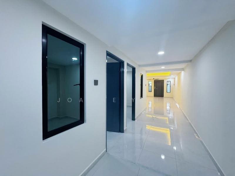 Rumah Teres 2-Tingkat untuk Dijual di Plentong (Johor) - Joanne Yong - Corridor - PropertyGuru.com.my