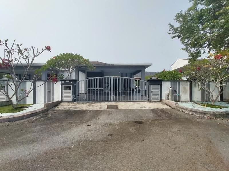 Semi-Detached House for Sale in Port Dickson (Negeri Sembilan) - Azrul Othman - Exterior - PropertyGuru.com.my