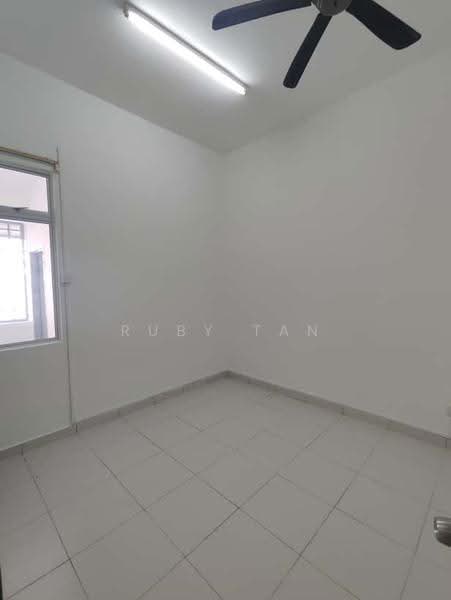2-storey Terraced House for Sale in Bandar Putra Kulai (Kulai) - Ruby Tan - Bedroom - PropertyGuru.com.my
