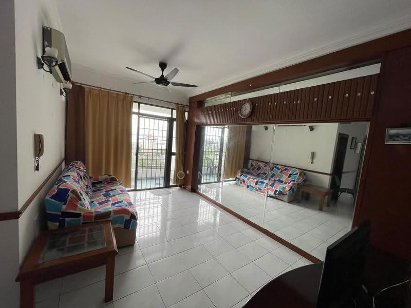 Condominium for Rent at E-Park Condominium - Leong . - Living Room - PropertyGuru.com.my