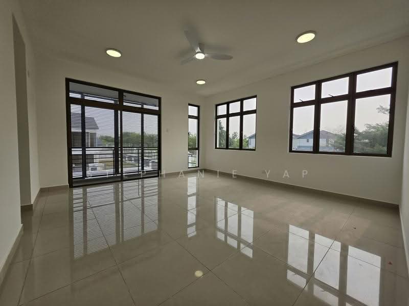 Rumah Teres untuk Disewa di Skudai (Johor) - Stephanie Yap - Living Room - PropertyGuru.com.my