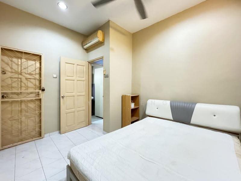 Rumah Teres 2-Tingkat untuk Dijual di Taman Johor Jaya (Johor Bahru) - Bryan Seng - PropertyGuru.com.my