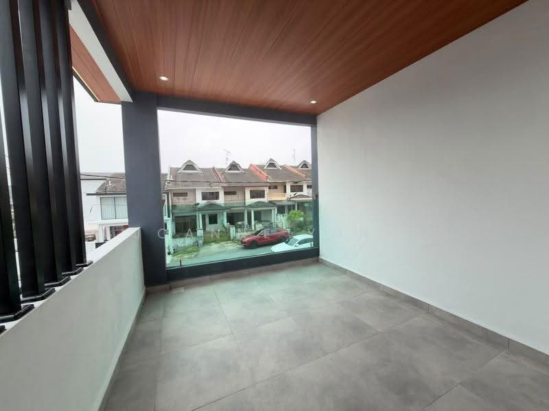 Rumah Berkembar untuk Dijual di Skudai (Johor) - Joanne Yong - Balcony - PropertyGuru.com.my