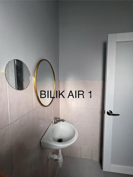 Rumah Flat untuk Disewa di Hata Square - Soon Sheng Law - Bathroom - PropertyGuru.com.my