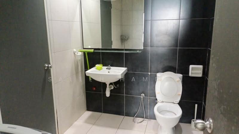 Service Residence for Rent at D'Pulze Cyberjaya - Salleh Hamdan - Bathroom - PropertyGuru.com.my