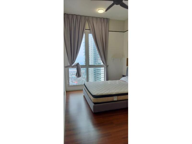 Kediaman Servis untuk Dijual di UNA Serviced Apartment - Leo See - Bedroom - PropertyGuru.com.my