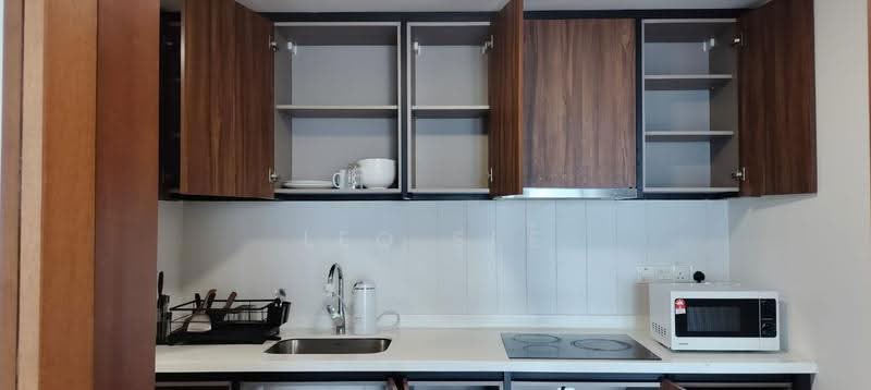 Kediaman Servis untuk Dijual di UNA Serviced Apartment - Leo See - Kitchen - PropertyGuru.com.my