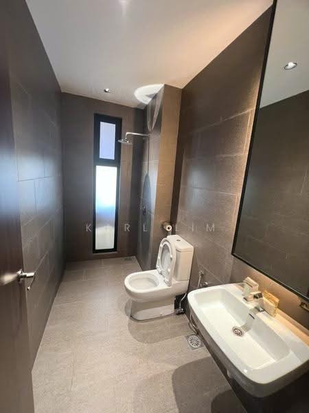 Rumah Berkembar untuk Dijual di Kangkar Pulai (Skudai) - Karl Lim - Bathroom - PropertyGuru.com.my