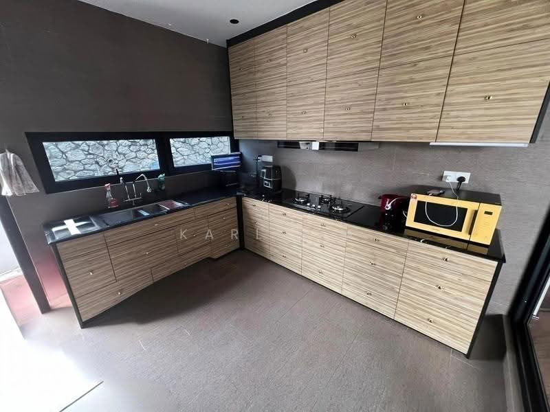 Rumah Berkembar untuk Dijual di Kangkar Pulai (Skudai) - Karl Lim - Kitchen - PropertyGuru.com.my