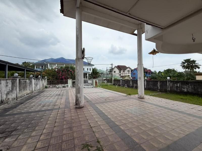 Rumah Teres untuk Dijual di Bandar Country Homes (Rawang) - Roman Yap - PropertyGuru.com.my