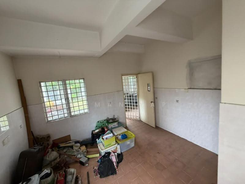 Rumah Teres untuk Dijual di Bandar Country Homes (Rawang) - Roman Yap - PropertyGuru.com.my