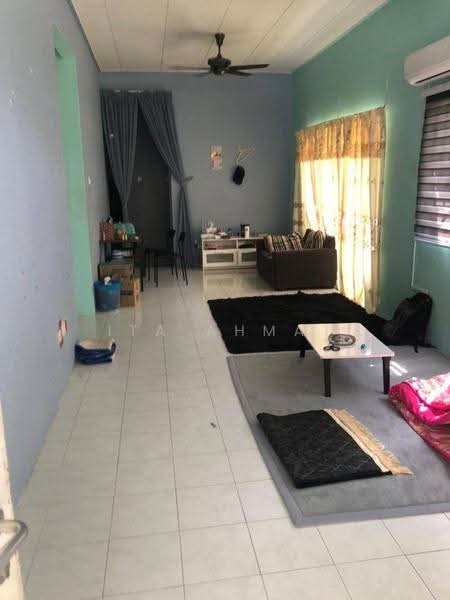 Rumah Teres untuk Dijual di Bandar Mahkota Cheras (Cheras) - ITA AHMAT - Living Room - PropertyGuru.com.my