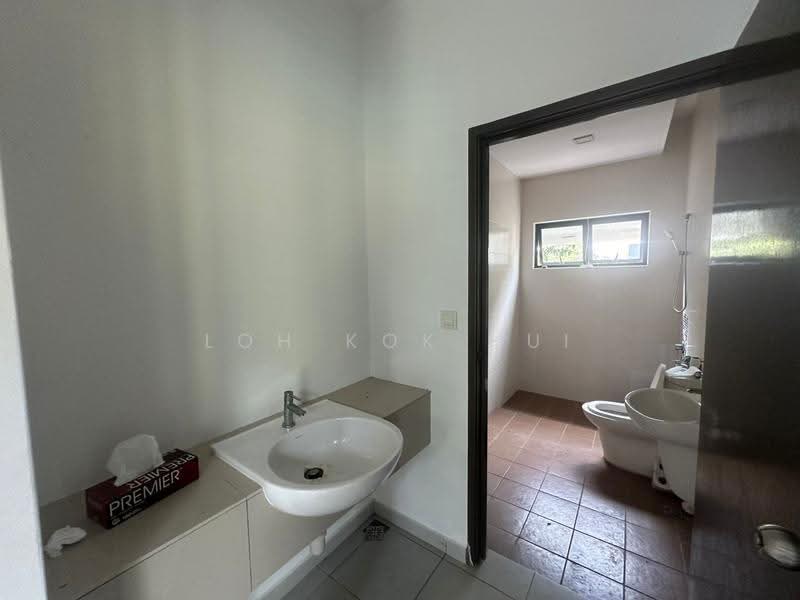 Rumah Banglo untuk Disewa di Ledang Heights (Iskandar Puteri (Nusajaya)) - Loh Kok Hui - Bathroom - PropertyGuru.com.my