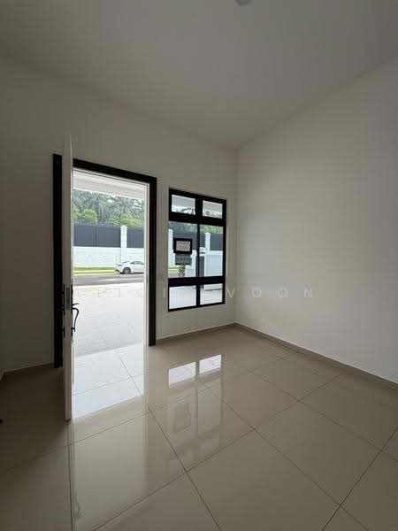 Rumah Teres 2-Tingkat untuk Disewa di Eco Spring (Johor Bahru) - Alicia Voon - Entrance - PropertyGuru.com.my