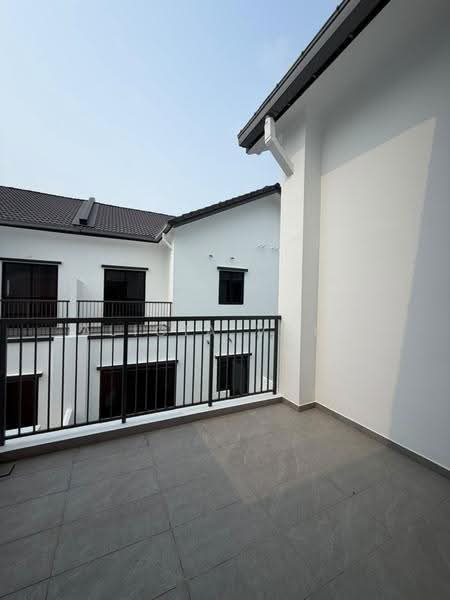 Rumah Teres 2-Tingkat untuk Disewa di Eco Spring (Johor Bahru) - Alicia Voon - Balcony - PropertyGuru.com.my