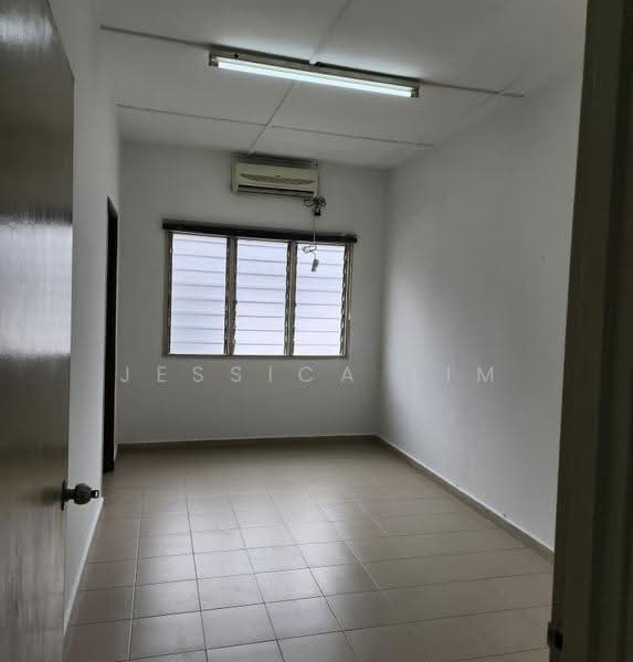 2-storey Terraced House for Sale in BANDAR PUCHONG JAYA (Puchong) - Jessica Lim - Interior - PropertyGuru.com.my
