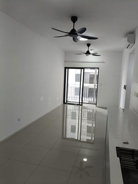 Kediaman Servis untuk Disewa di Jernih Residence - Bernard Cheah - Living Room - PropertyGuru.com.my