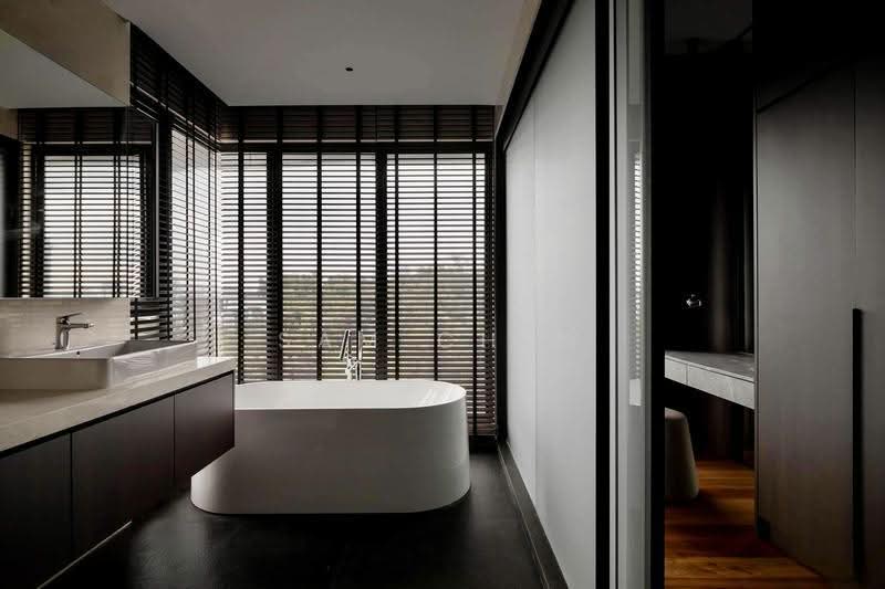 Kondominium untuk Dijual di Royal Garden @ Sri Putramas 4 - Sam Chiw - Bathroom - PropertyGuru.com.my