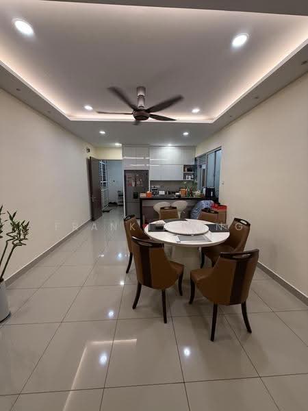 Kondominium untuk Dijual di Villa Crystal - Frankie Ong - Dining Room - PropertyGuru.com.my