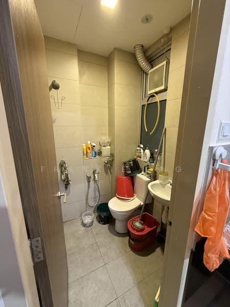 Kondominium untuk Dijual di Villa Crystal - Frankie Ong - Bathroom - PropertyGuru.com.my