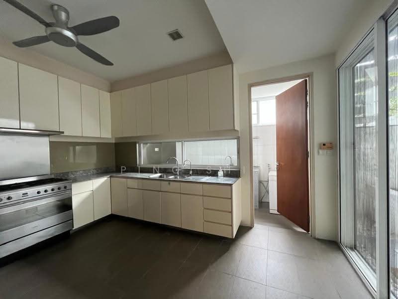Rumah Bandar untuk Disewa di Taman U Thant (Ampang) - Ping Shin - Kitchen - PropertyGuru.com.my