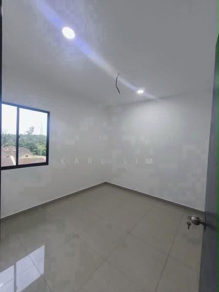 Rumah Flat untuk Dijual di Bandar Selesa Jaya - Karl Lim - Interior - PropertyGuru.com.my