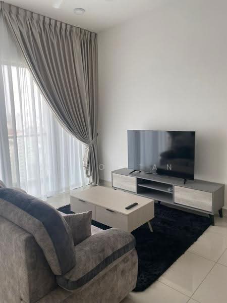 Kediaman Servis untuk Disewa di SkyVille 8 @ Benteng 8 - Edison Tan - Living Room - PropertyGuru.com.my