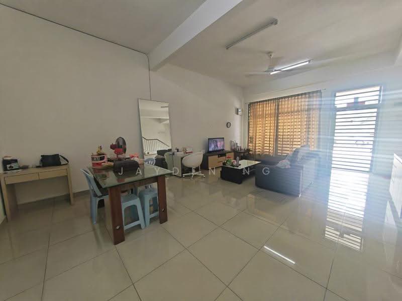 Rumah Teres 2-Tingkat untuk Dijual di Kempas (Johor Bahru) - Jayden Ng - Living Room - PropertyGuru.com.my