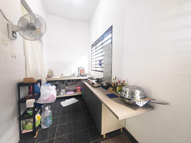 Rumah Teres 2-Tingkat untuk Dijual di Kempas (Johor Bahru) - Jayden Ng - Kitchen - PropertyGuru.com.my
