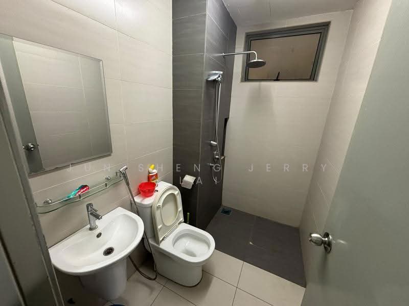 Kediaman Servis untuk Disewa di Cybersquare - Jun Sheng Jerry Lai - Bathroom - PropertyGuru.com.my