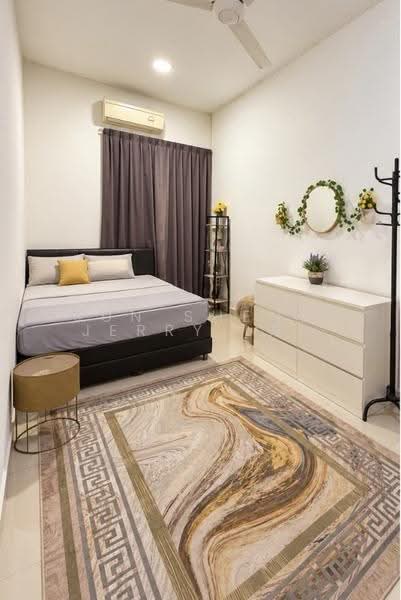 Kediaman Servis untuk Disewa di Cybersquare - Jun Sheng Jerry Lai - Bedroom - PropertyGuru.com.my