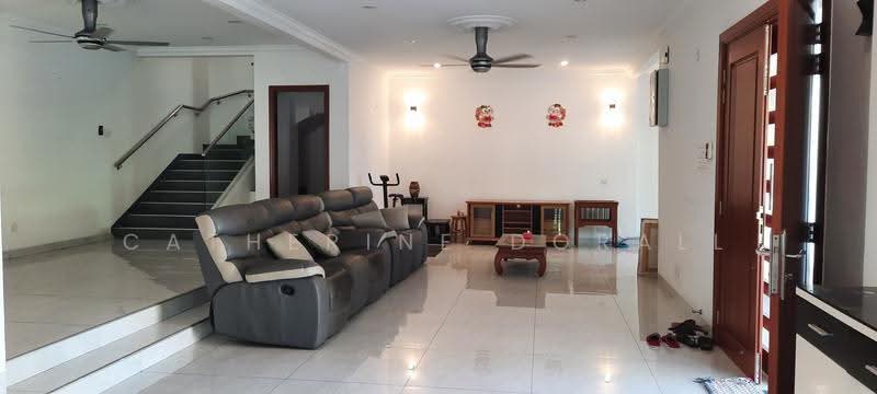 2-storey Terraced House for Sale in Bukit Jelutong (Shah Alam) - Catherine Dorall - Living Room - PropertyGuru.com.my