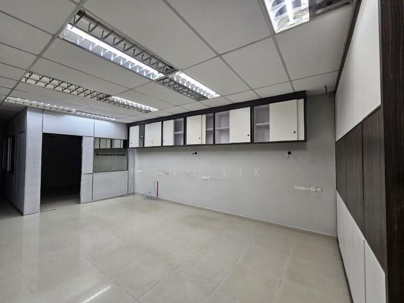 Kedai / Pejabat untuk Dijual di Taman Mount Austin (Tebrau) - Fong Lik - Interior - PropertyGuru.com.my