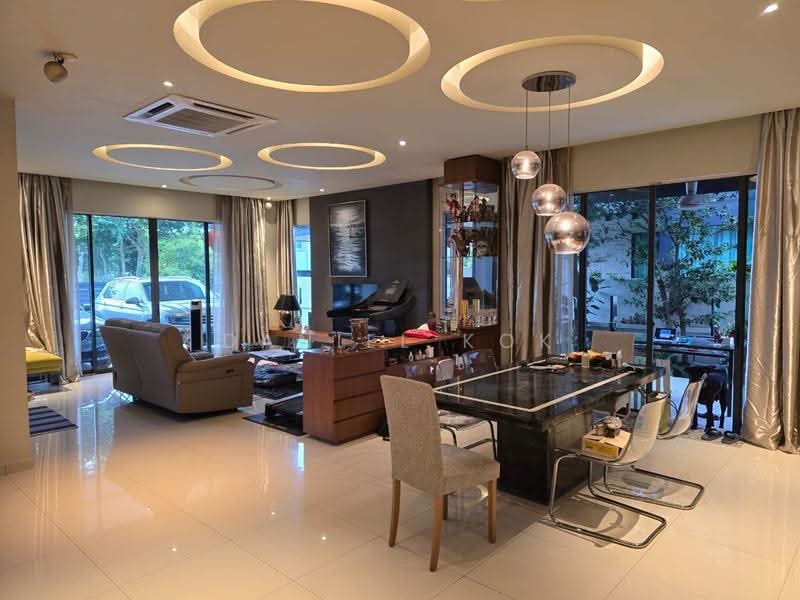 Rumah Berkembar untuk Dijual di Bandar Parklands (Klang) - Daniel Kok - Living Room - PropertyGuru.com.my