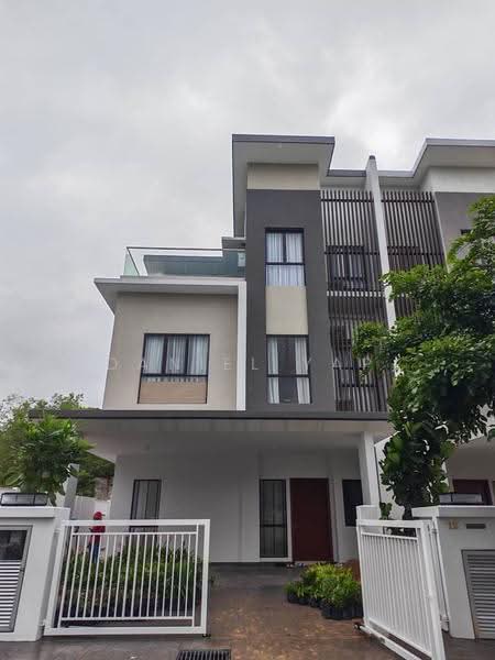 Semi-Detached House for Sale in Selayang (Selangor) - Daniel Yap - Exterior - PropertyGuru.com.my